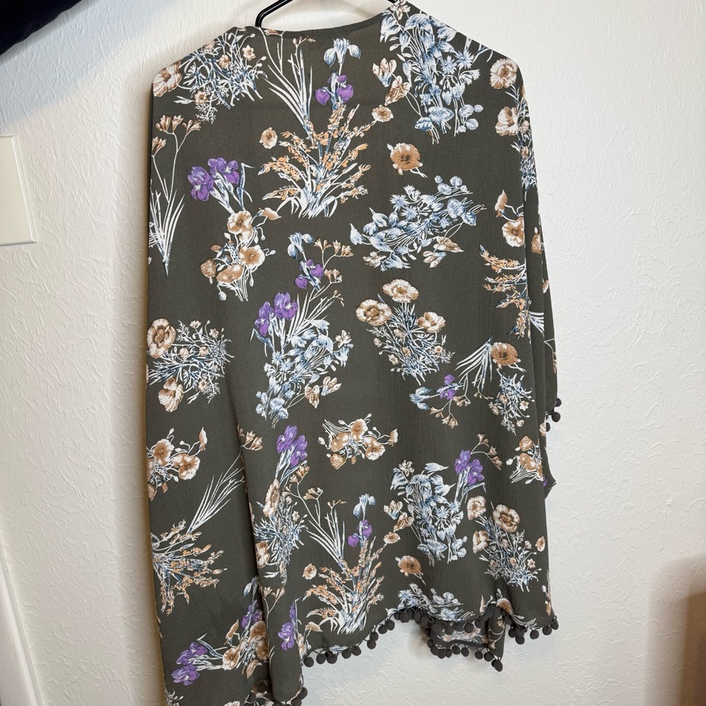 UMGEE Grey Boho Floral Kimono Pom Pom Cottagecore | Size M/L - Picture 5 of 6